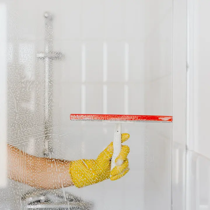 Glass Cleaning in Islamabad and Rawalpindi